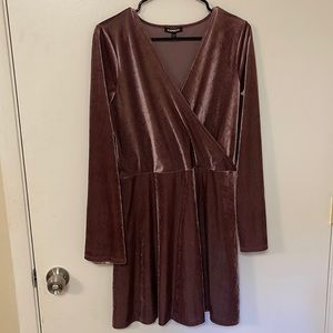 Velvety rose V-neck dress, size Large, Express